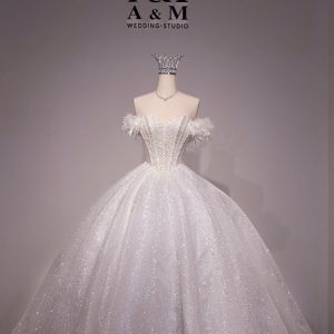 VÁY LỄ TAY ĐÍNH HOA