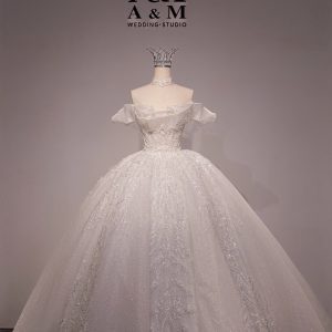 VÁY LỄ TRỄ VAI - HOA HỒNG